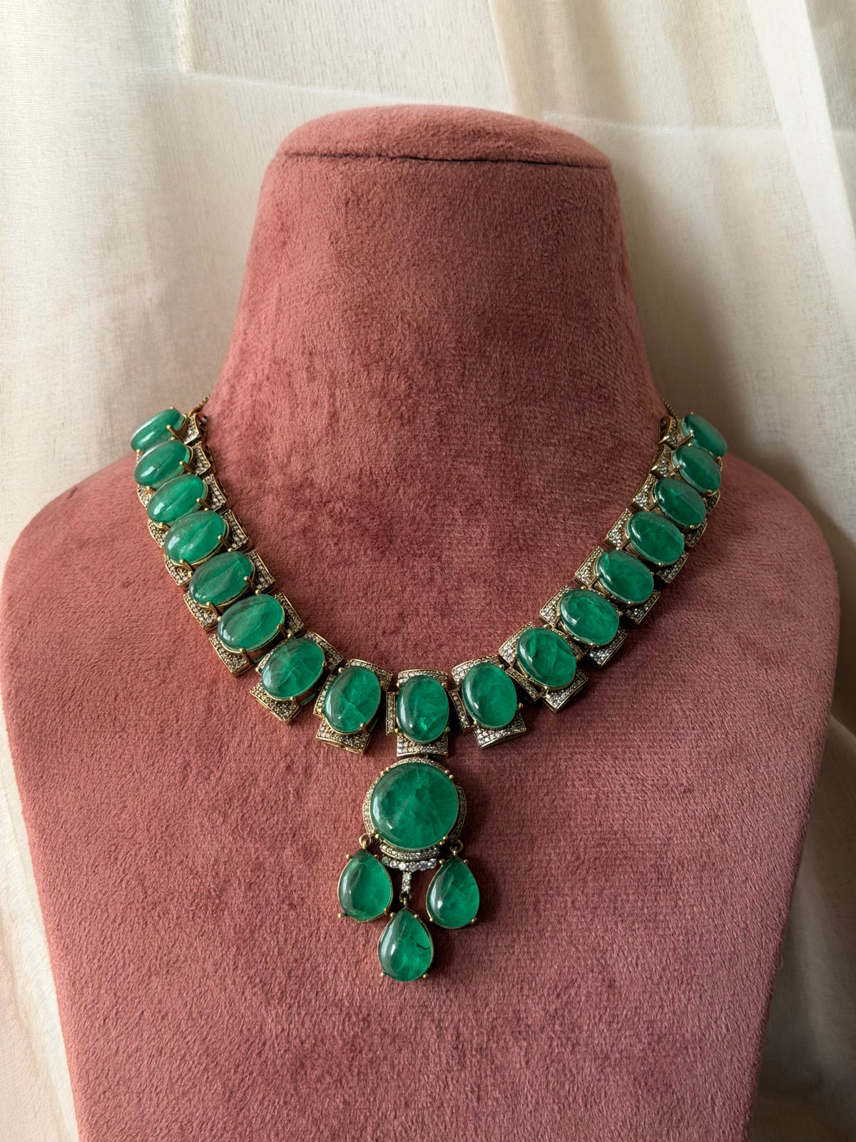 Manya Emerald Doublet Zircon Necklace Set