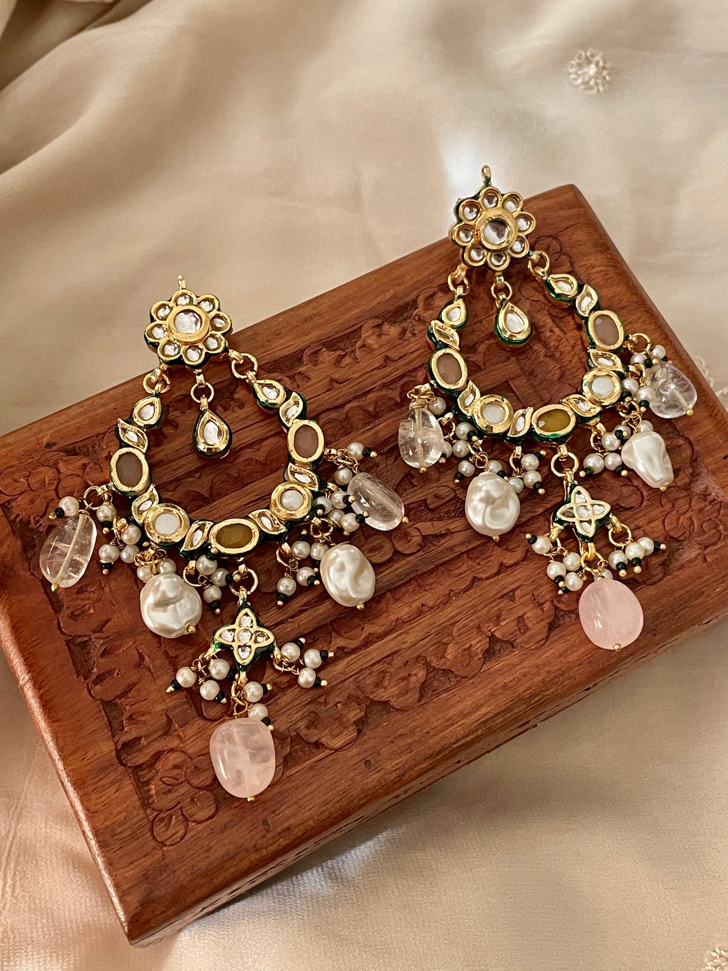 Manjiri Kundan Chaandbaali Earrings