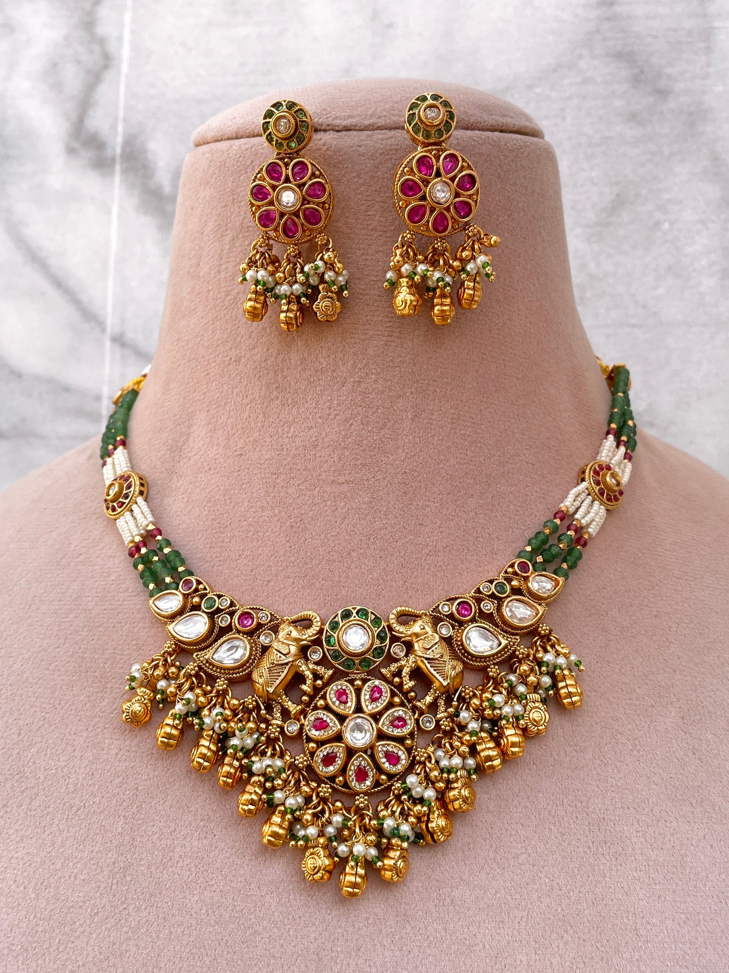 Agraja Antique Necklace Set