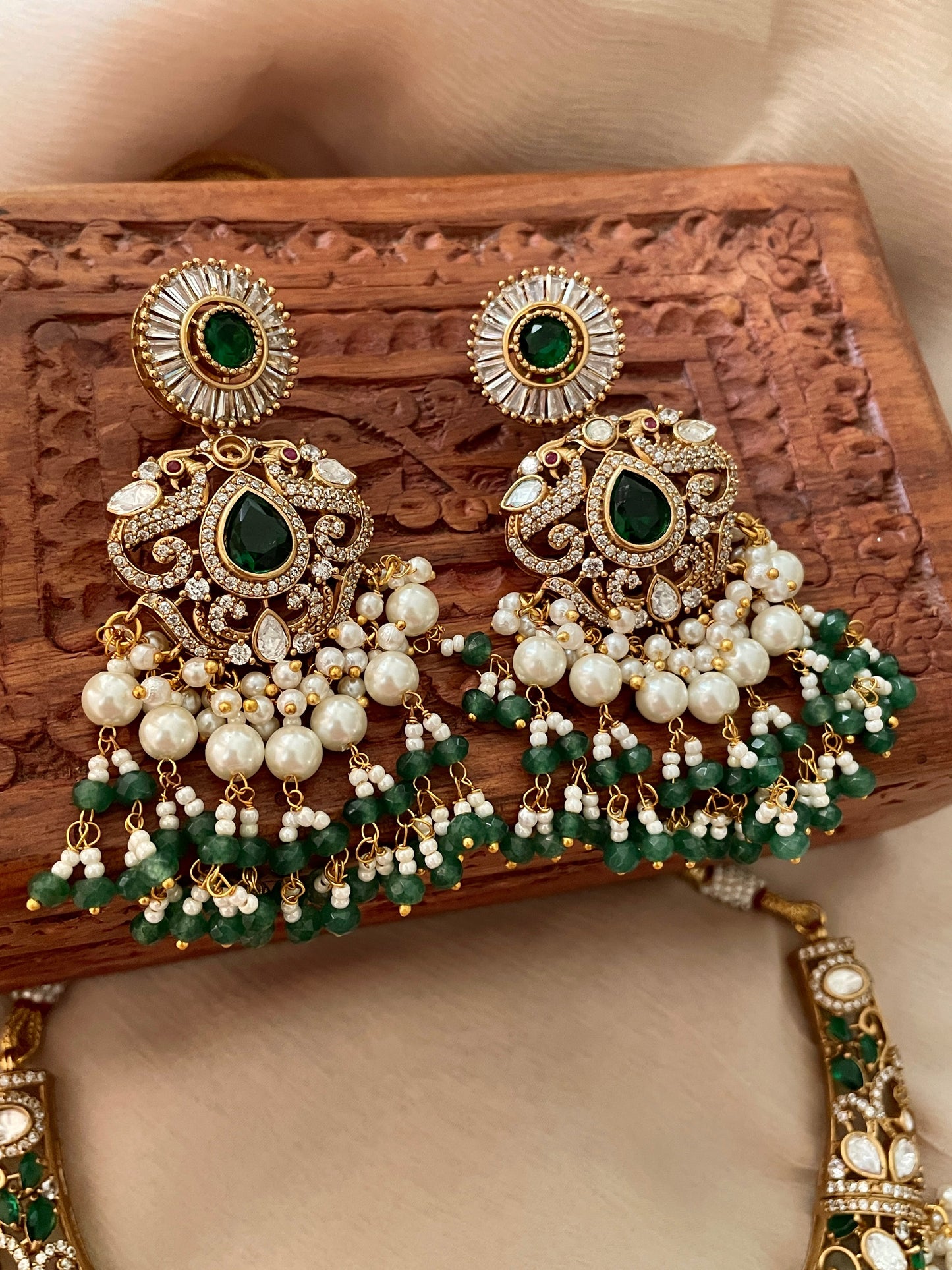 Amulya Emerald Necklace