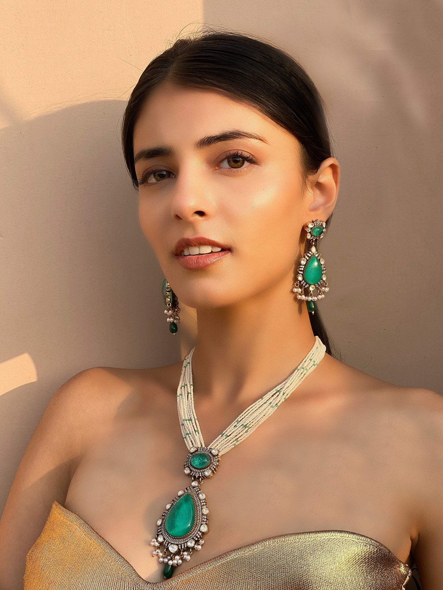 Mantra Emerald Polki Victorian Necklace Set