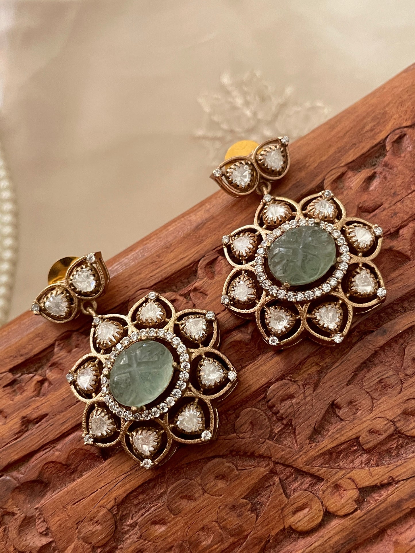 Rukmini Polki and Pearl Necklace Set