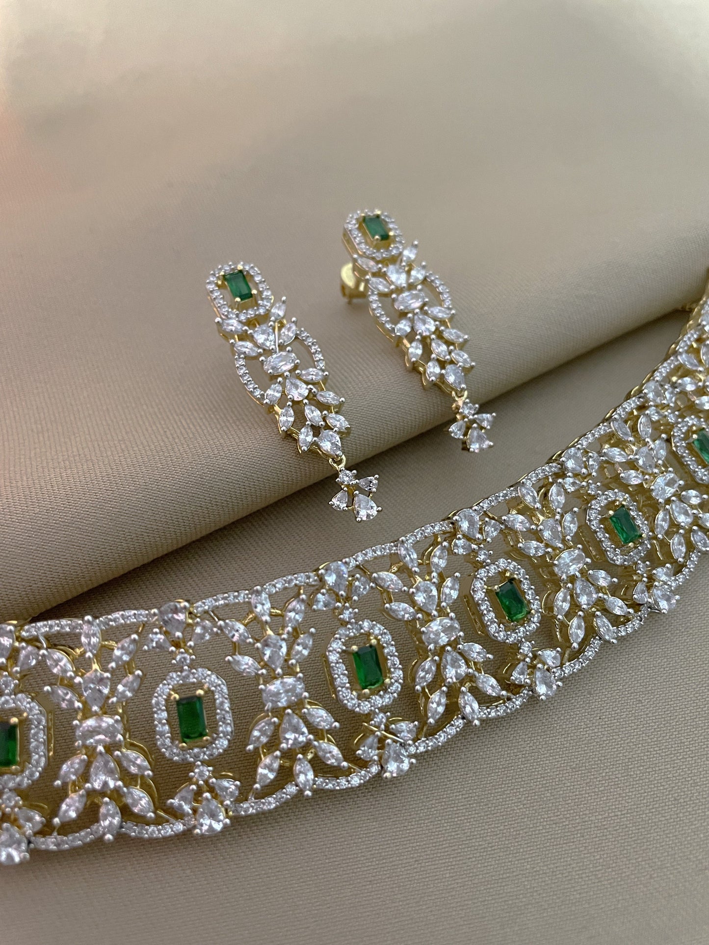 Regal Rania Gold Finish Choker Necklace Set