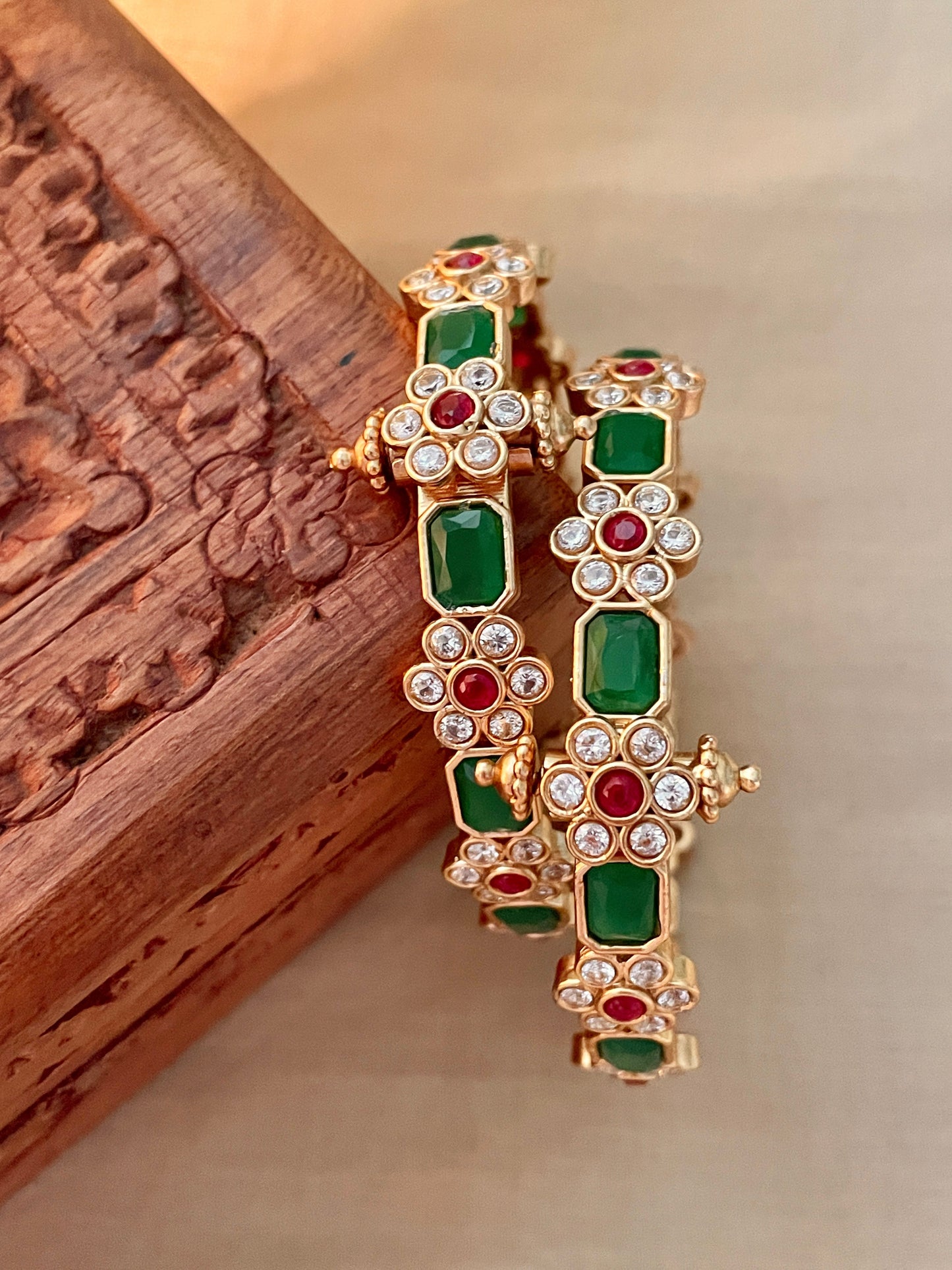 Rajni Floral Bangle Set