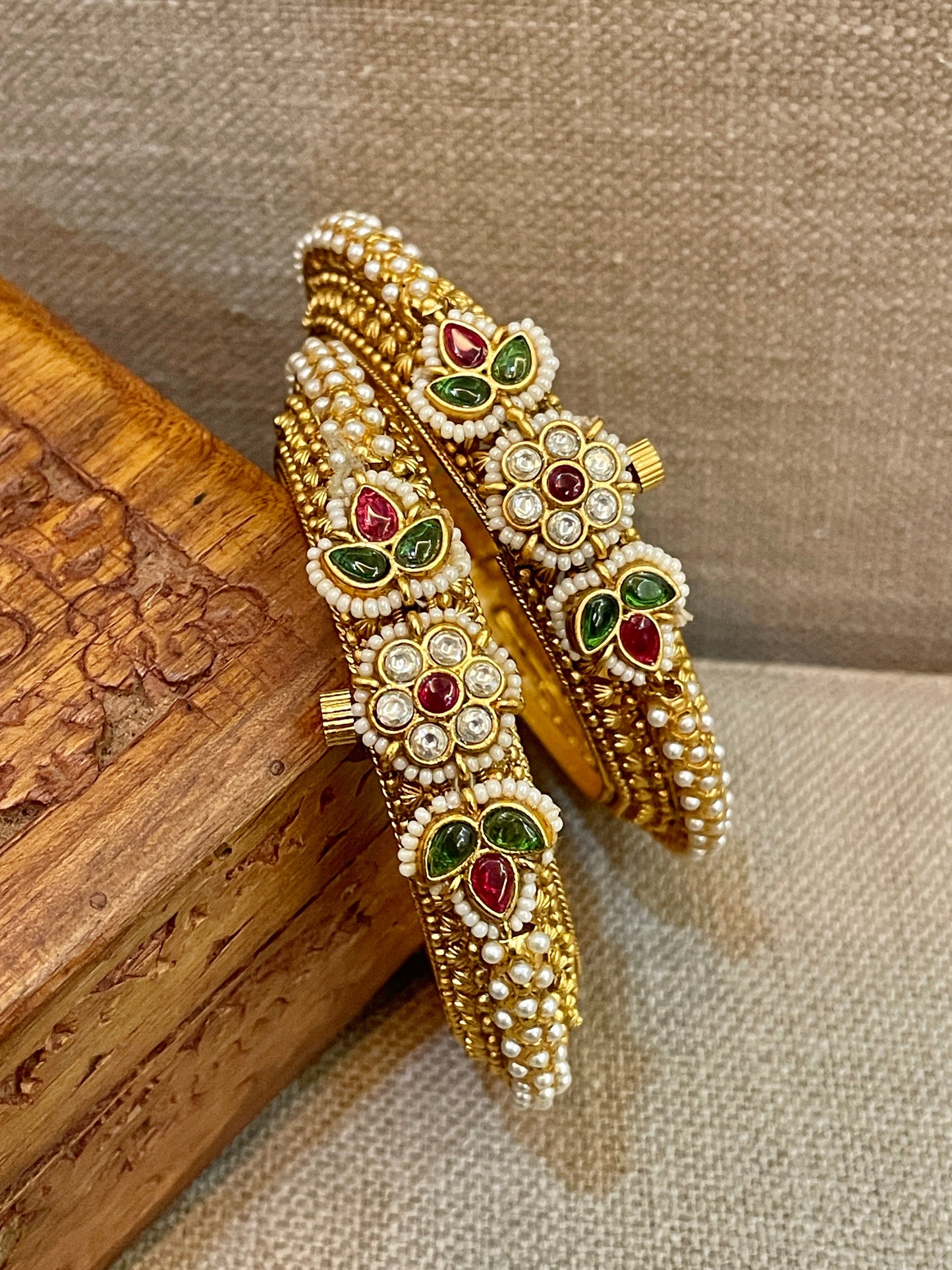 Bhakti Antique Temple Bangle Set