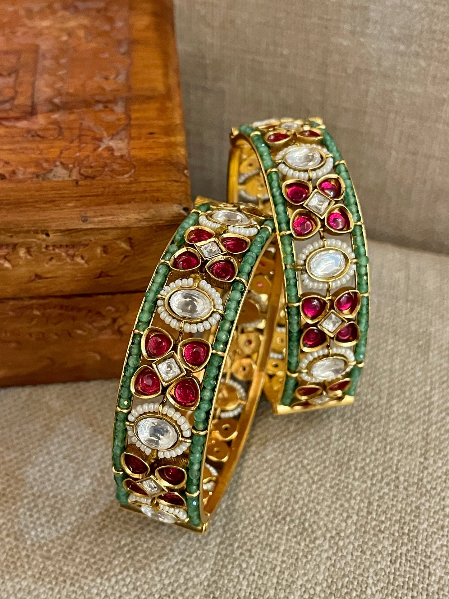 Shristhi Polki Bangle Set