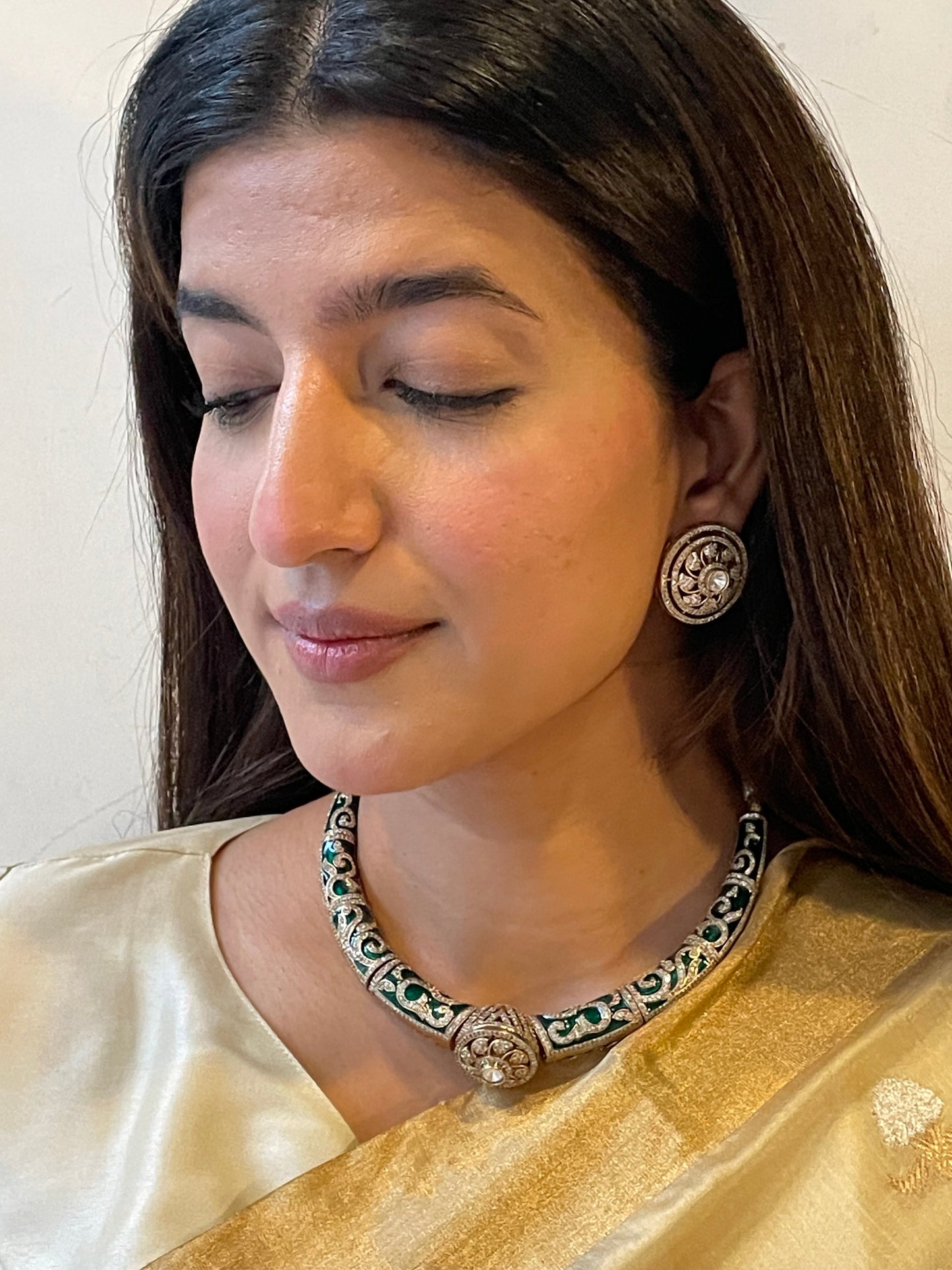 Ruia Polki Green Meenakari Hasli