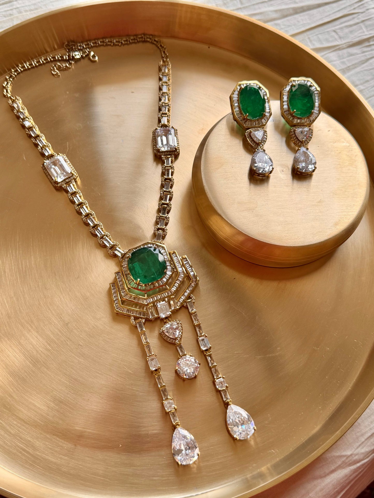 The Empress Emerald Necklace Set