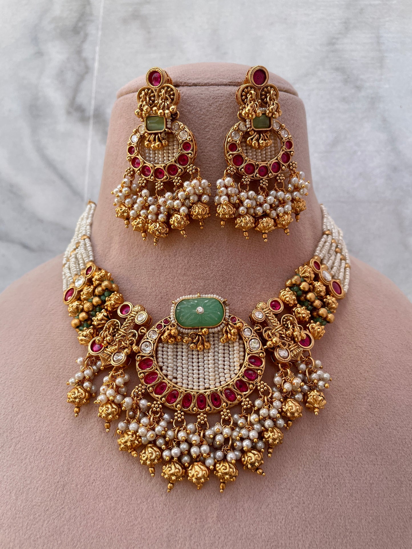 Sunmukh Antique Pearl Necklace Set