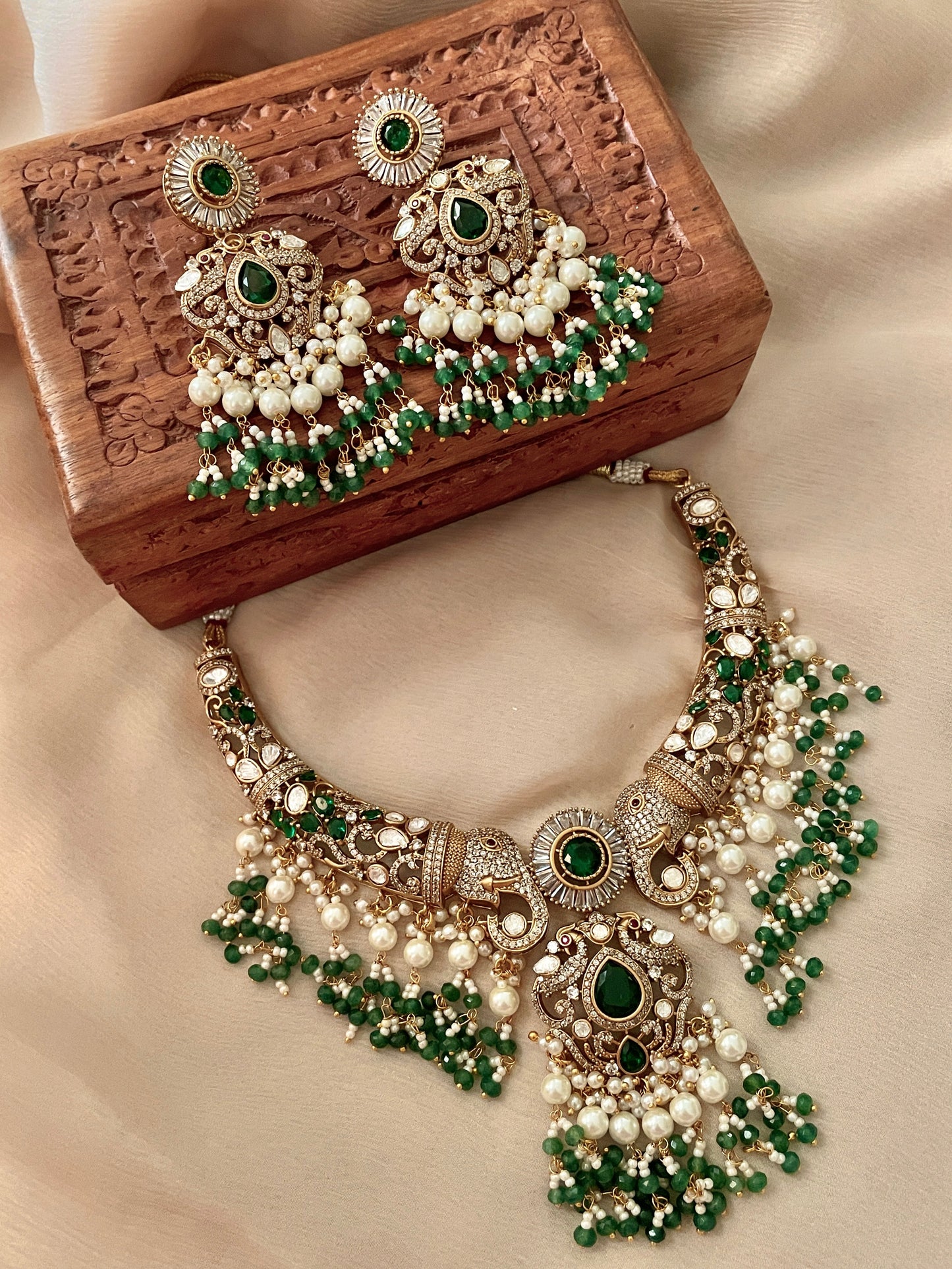 Amulya Emerald Necklace