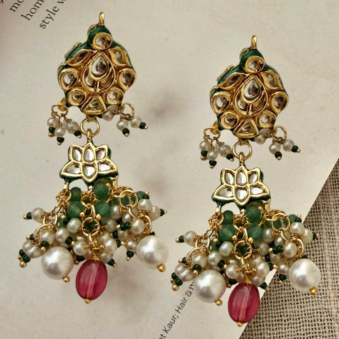 Sumukhi Jadau Necklace Set