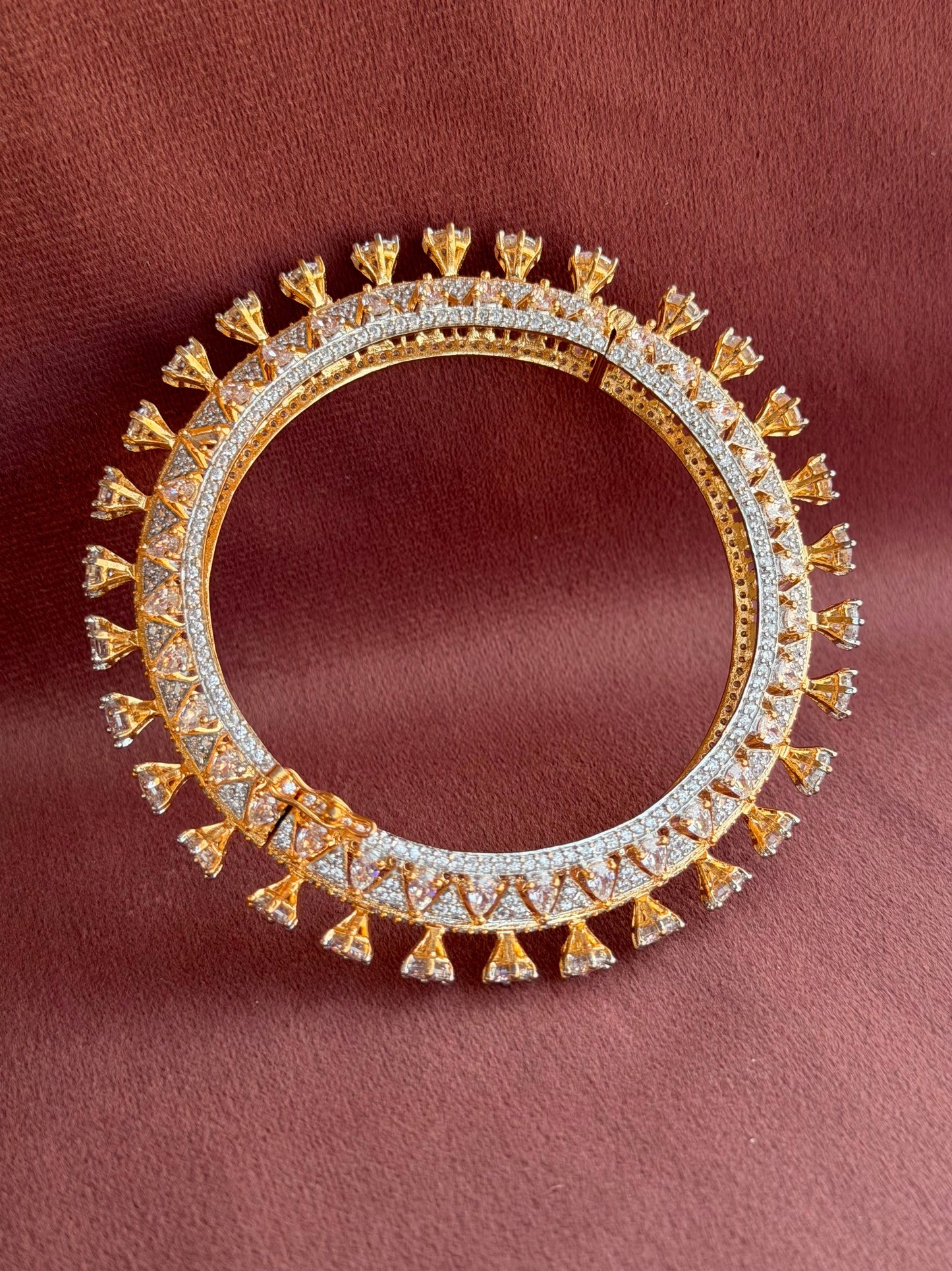 Diamantina Ghokhru Bangle