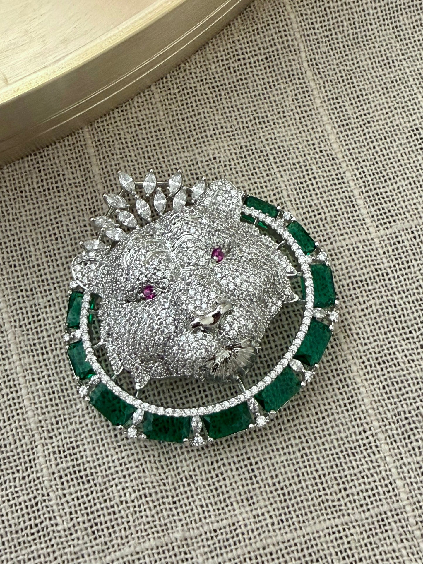 Emerald Lion Emblem Brooch with Magnetic closure
