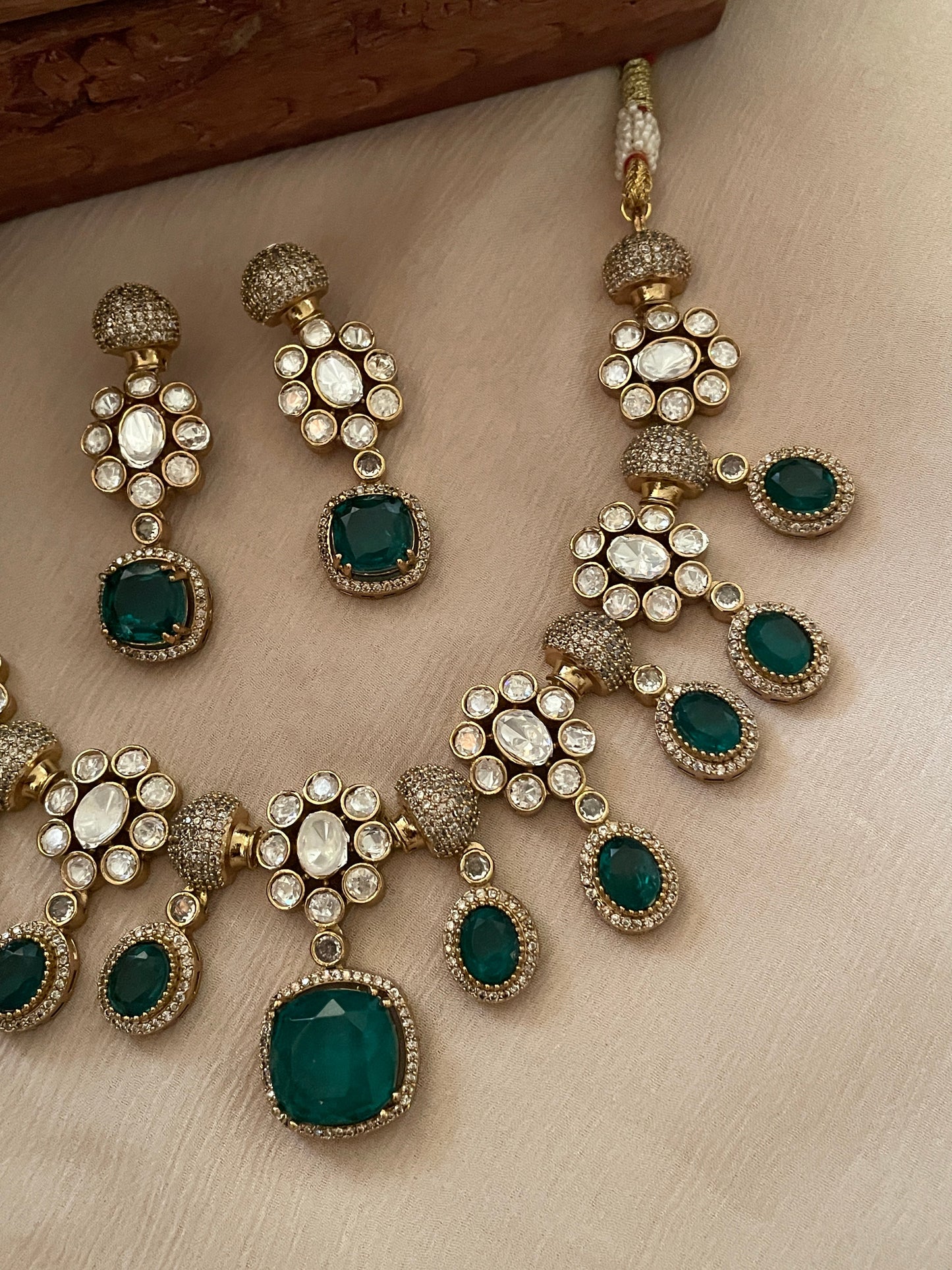 Charbagh Emerald Necklace