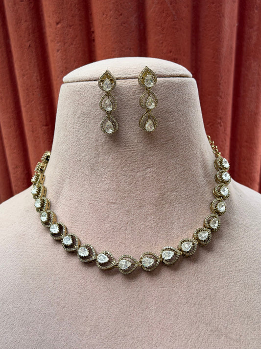 Adhya Leaf Necklace Set