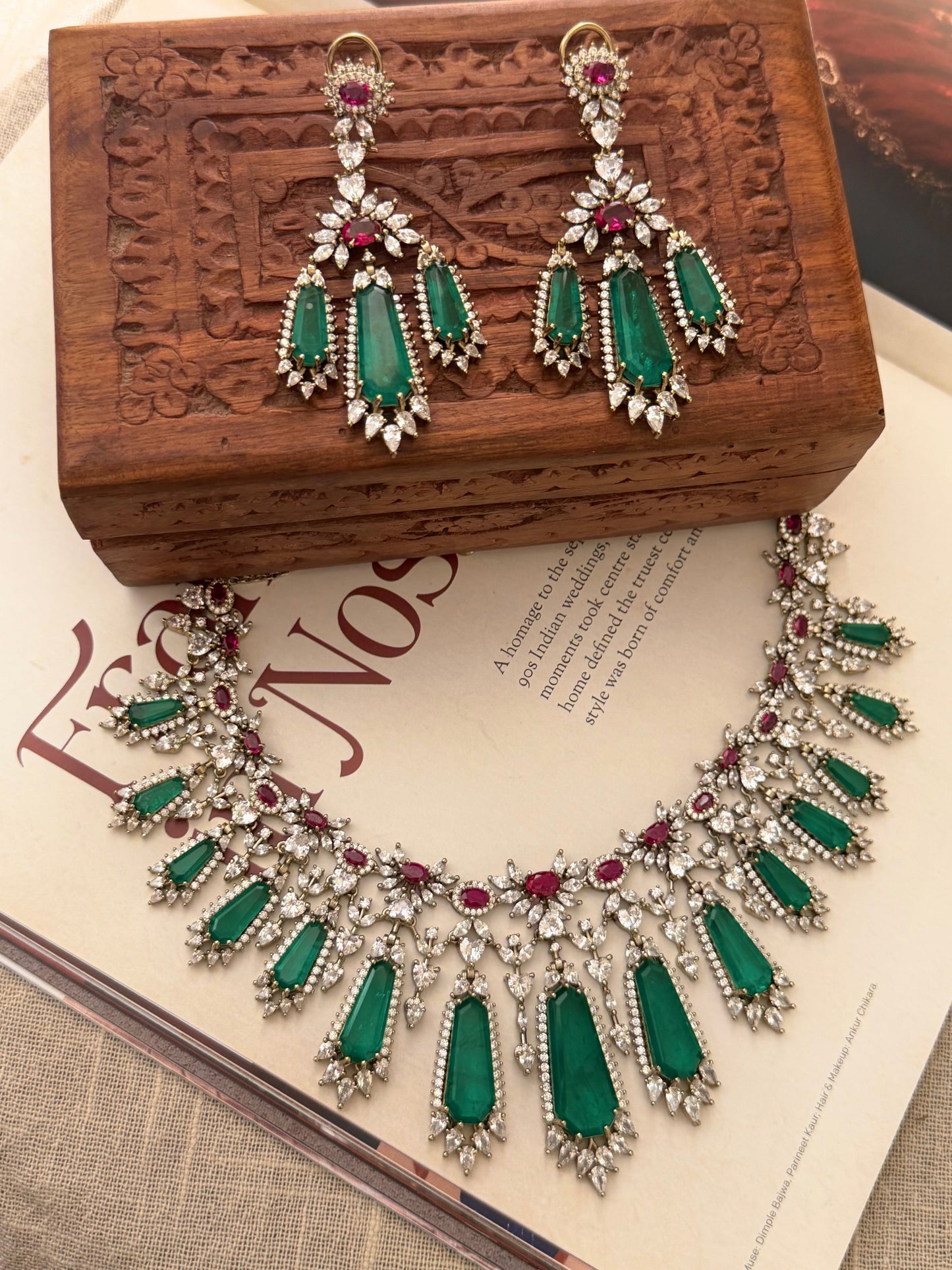 Vinoba Emerald Doublet Necklace Set