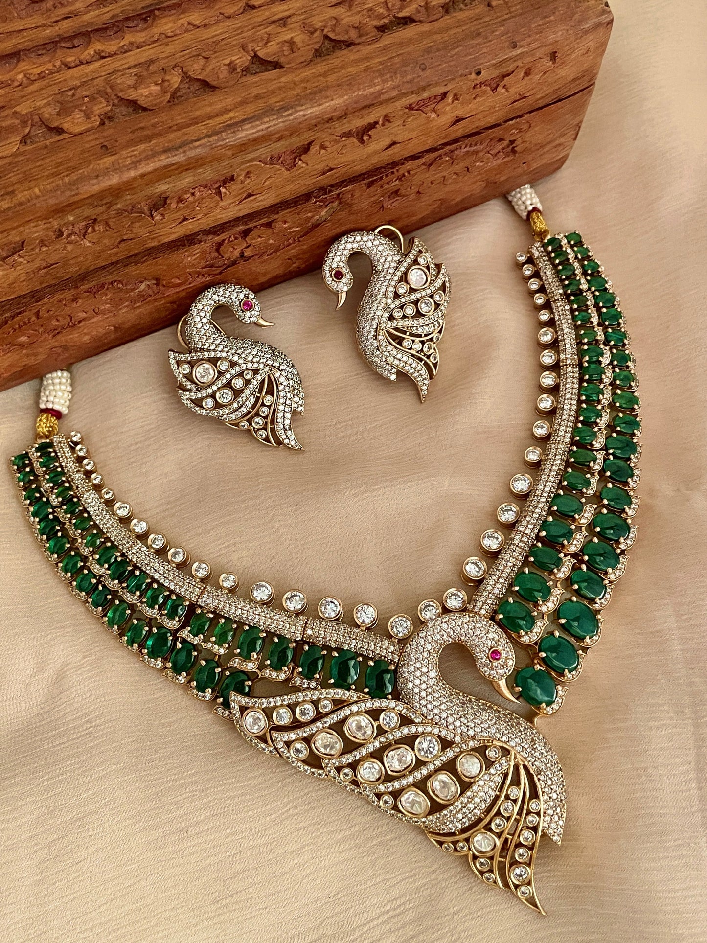 Madhurima Emerald Necklace