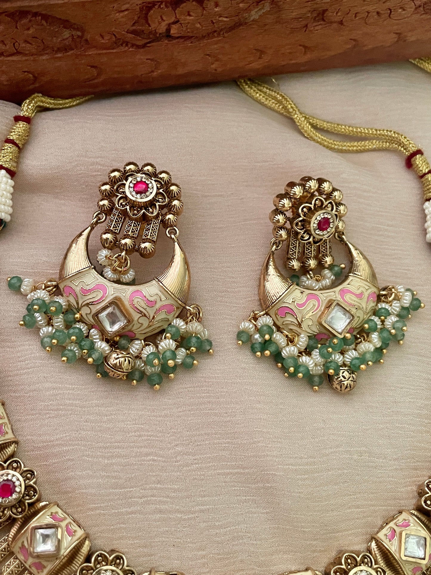 Akshara Antique Gold Necklace Set