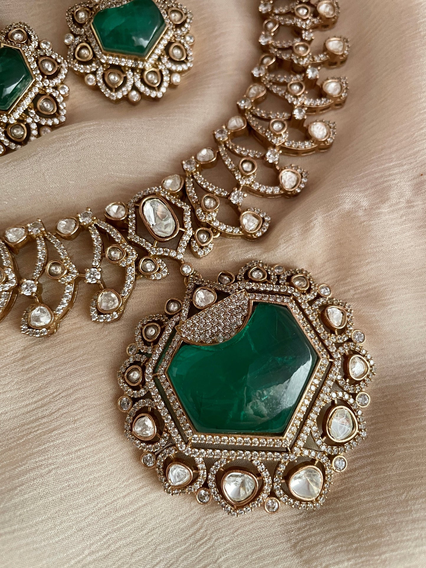 Maina Emerald Polki Necklace Set - Made to Order