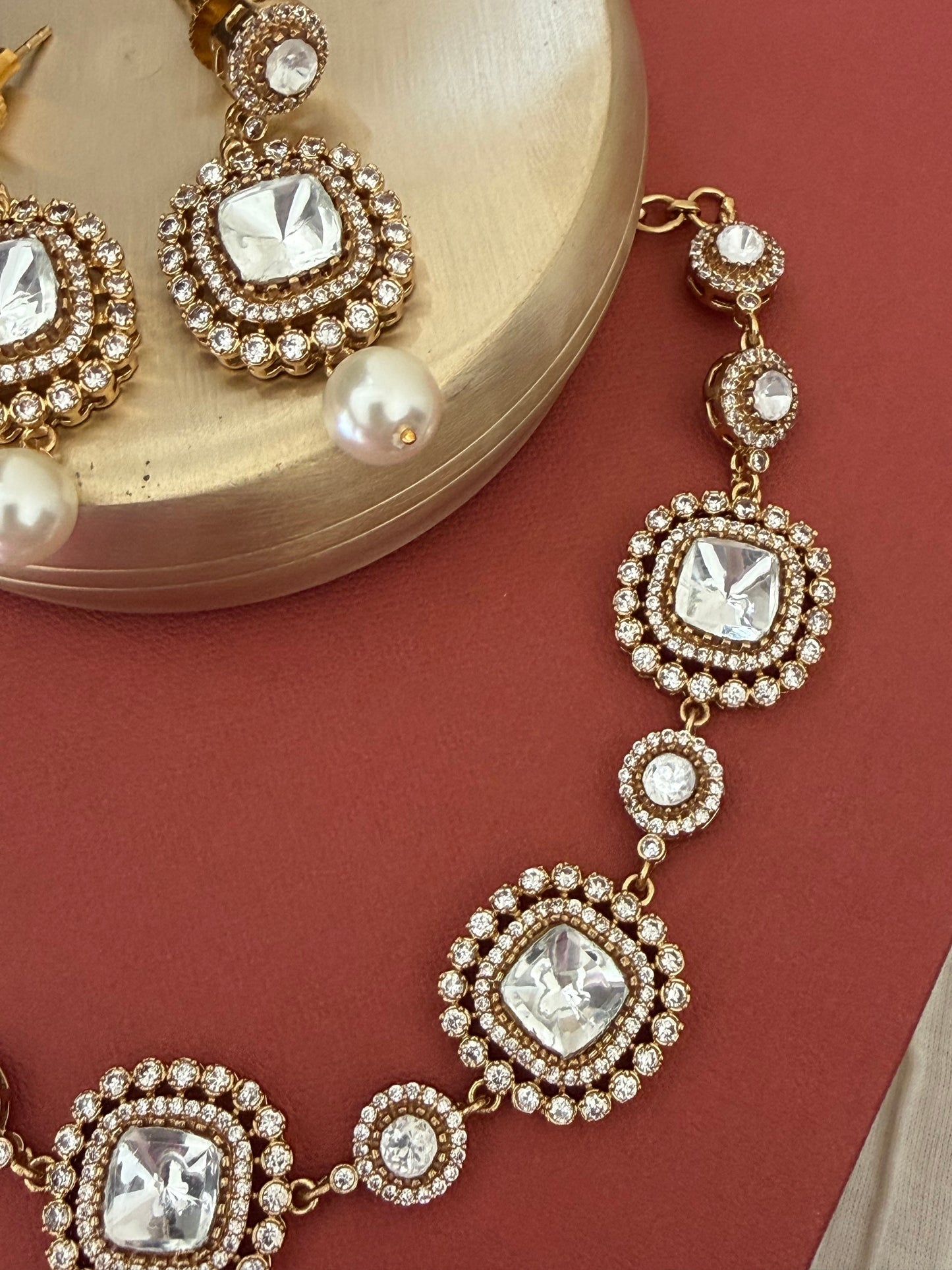 Talum Necklace Set