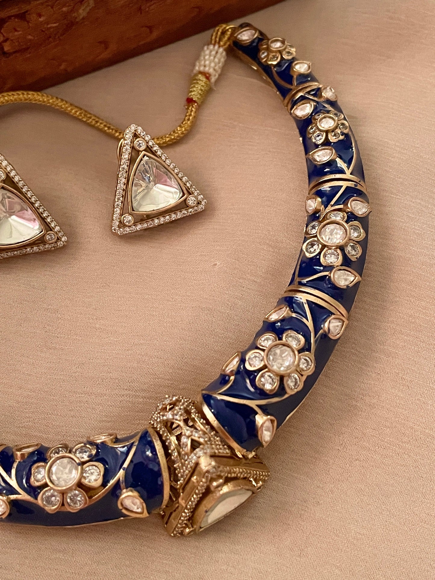 Agrima Hasli Necklace Set- Blue