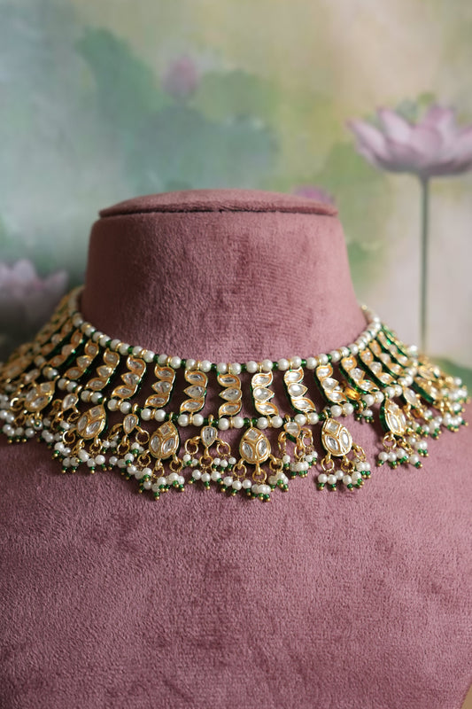 Vasant Kundan Necklace with Earrings and Maangtikka
