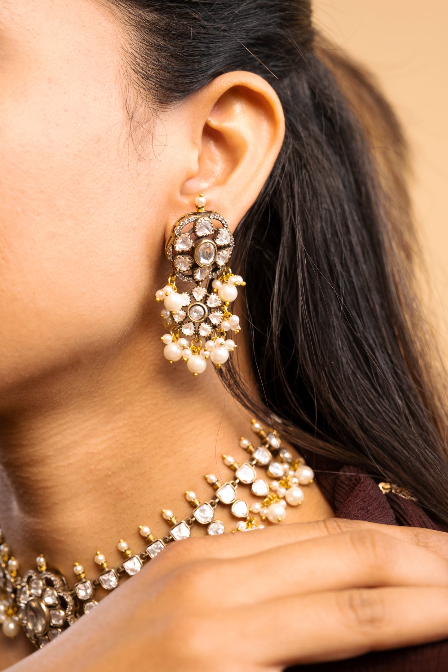 Abhini Victorian Necklace Set