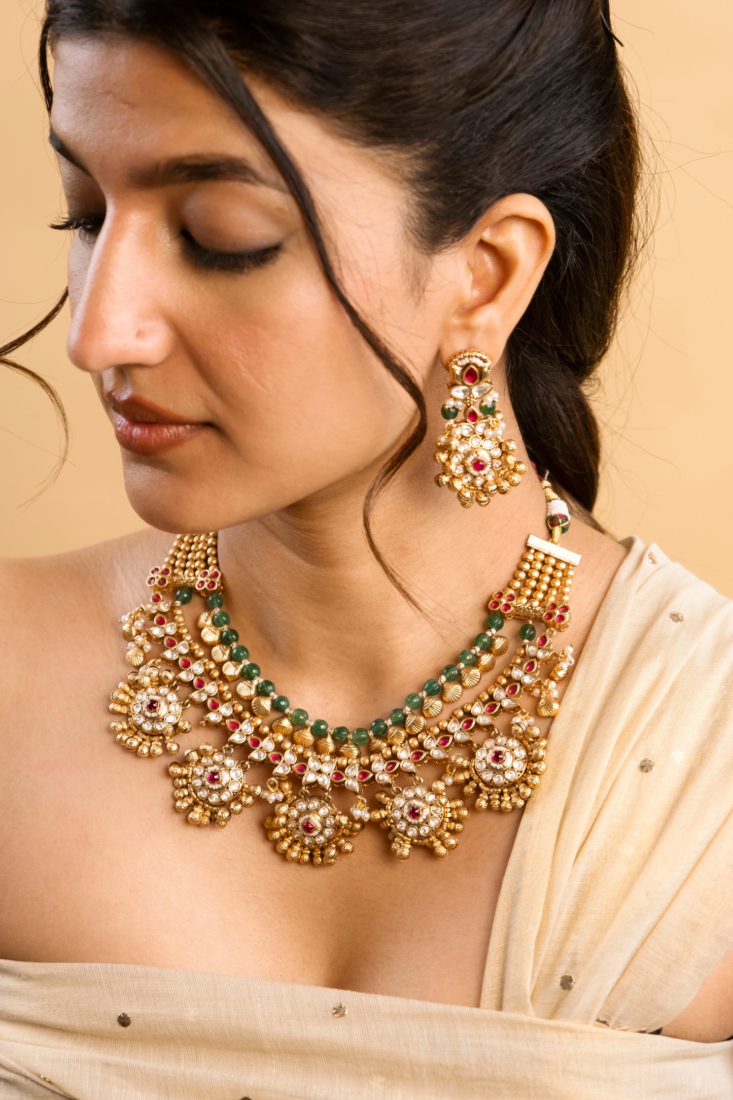 Arham Gold Necklace Set