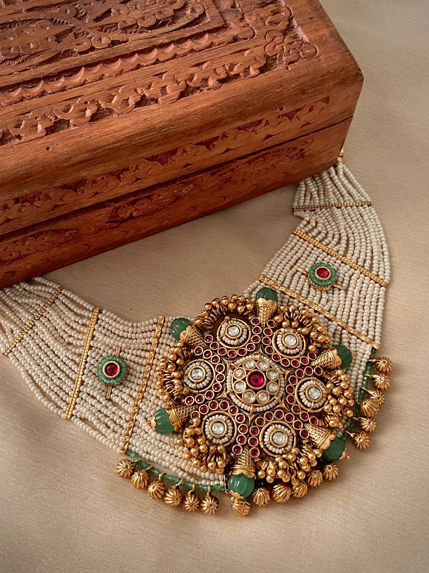 Waari Antique Necklace Set