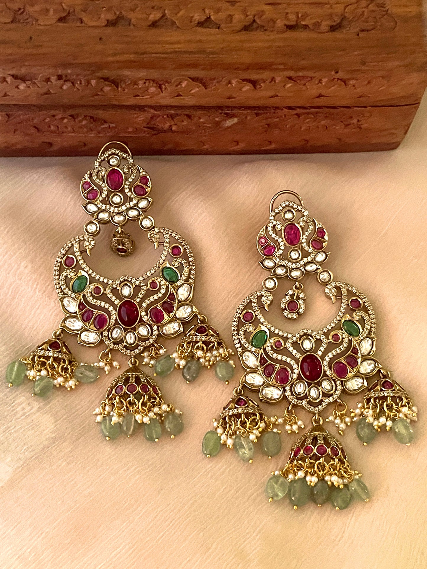 Kuru Polki Chaandbaali Earrings