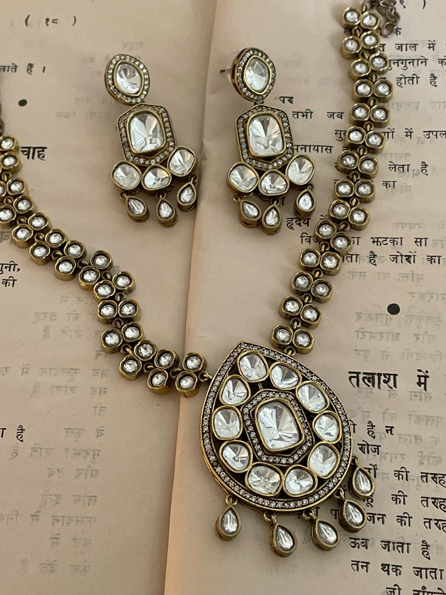 Kripa Antique Polki Necklace Set