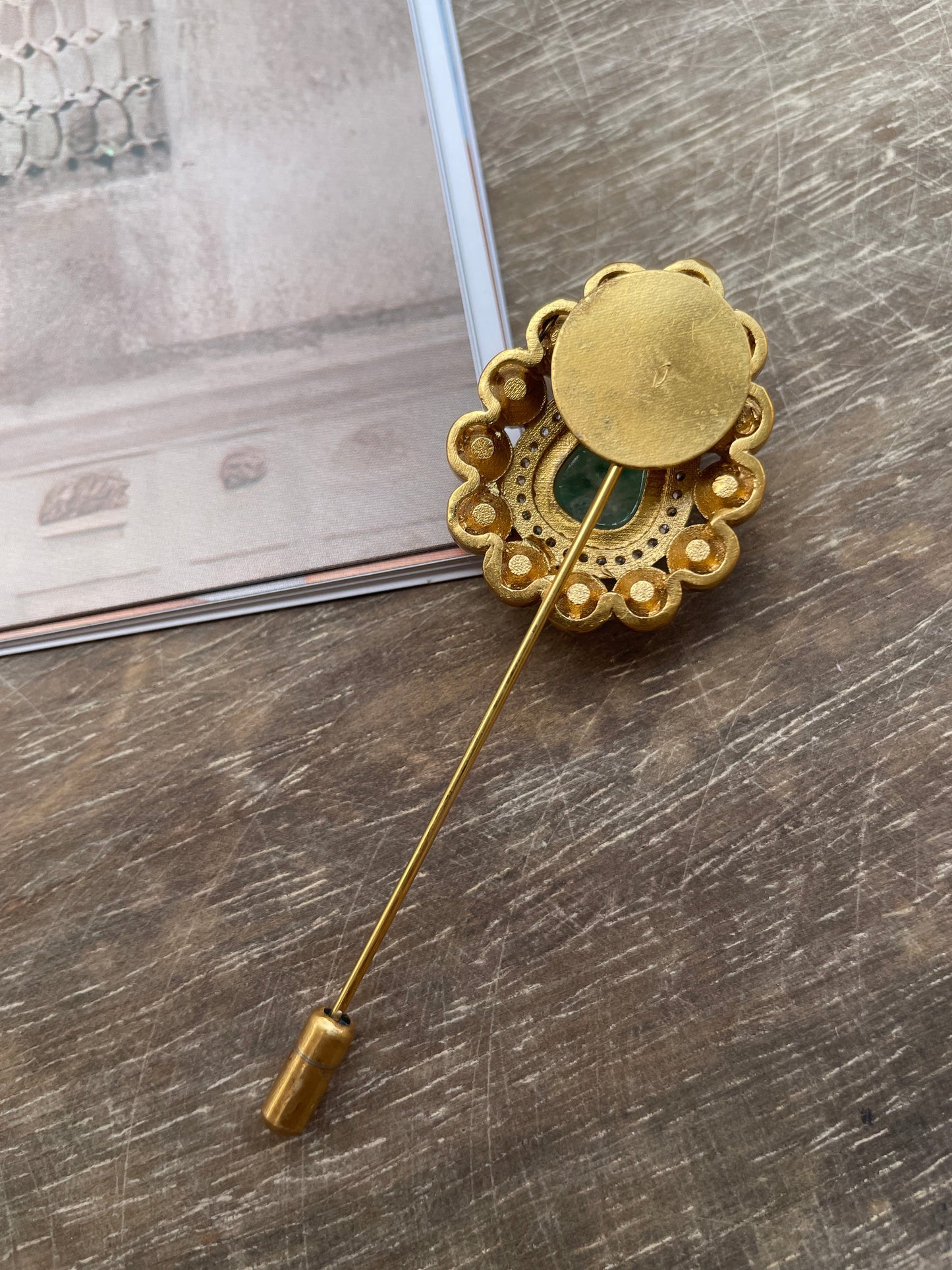 Miraj Emerald Lapel Pin