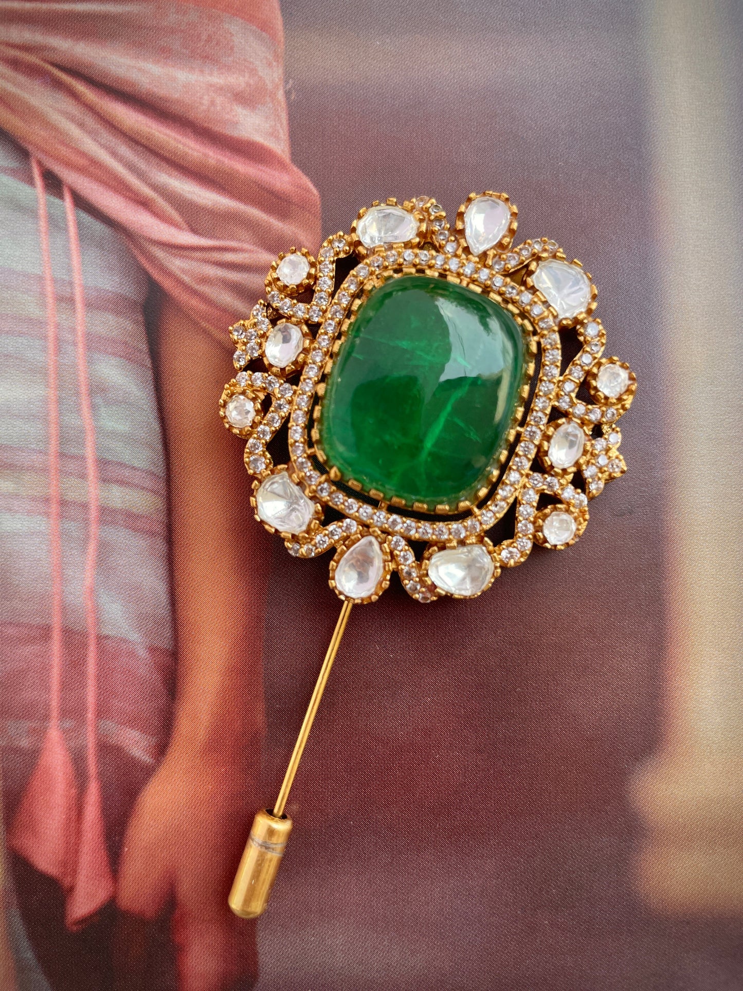 Kairaj Emerald Lapel Pin