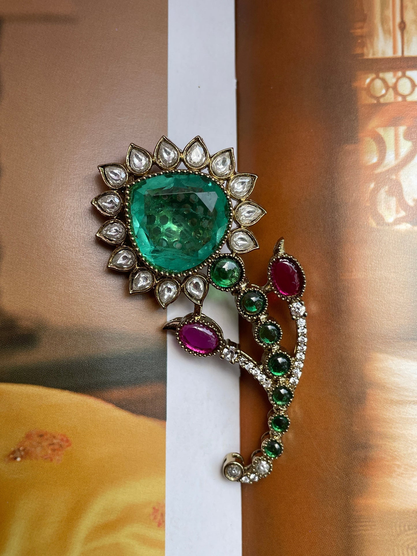 Marakata Emerald Polki Brooch ( Single )