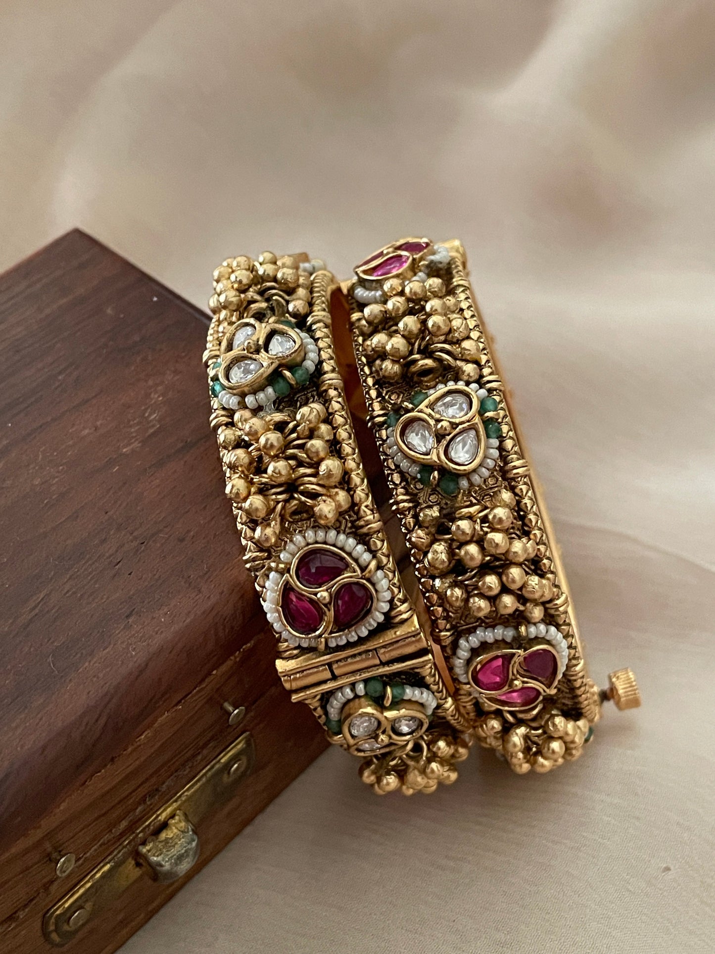 Zeenat Openable Ghungroo Bangle Set