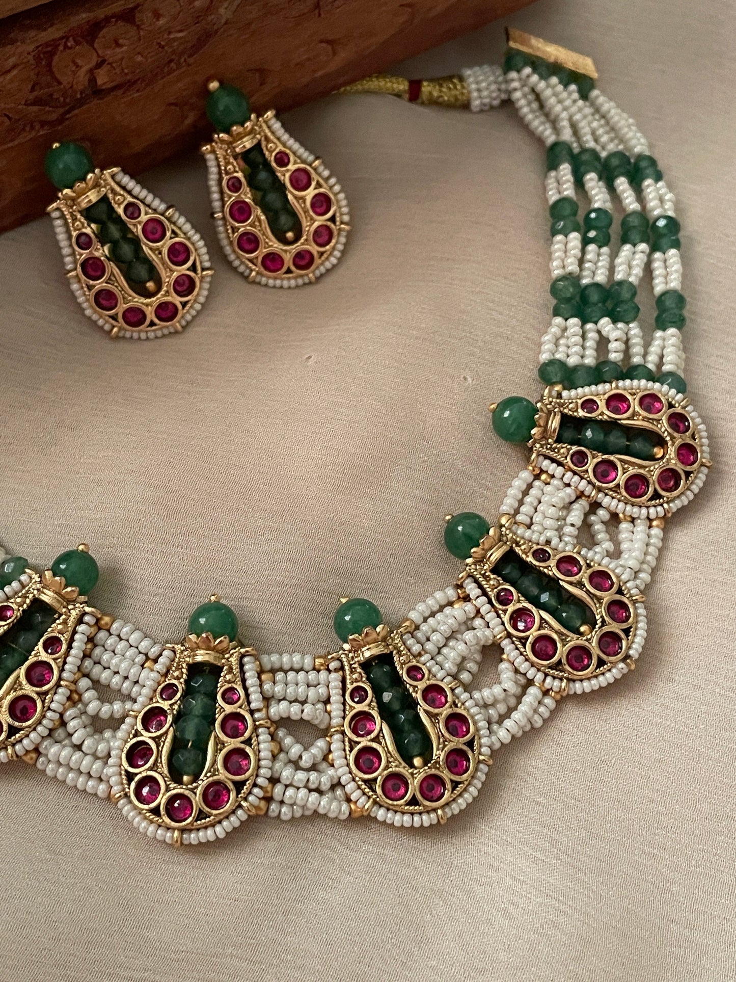 Vamika Pearl Antique Necklace Set