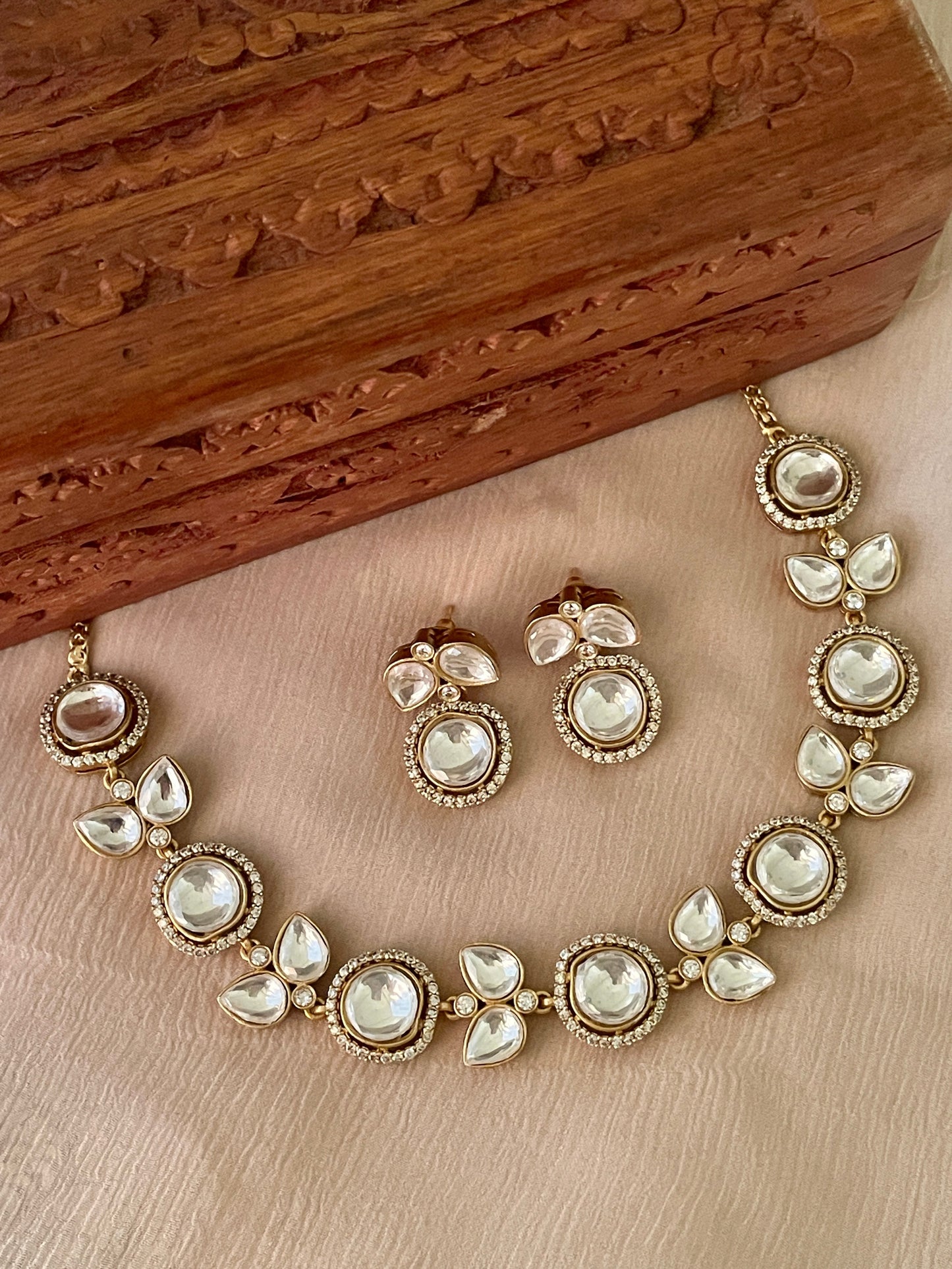 Meesha Classic Polki Necklace Set
