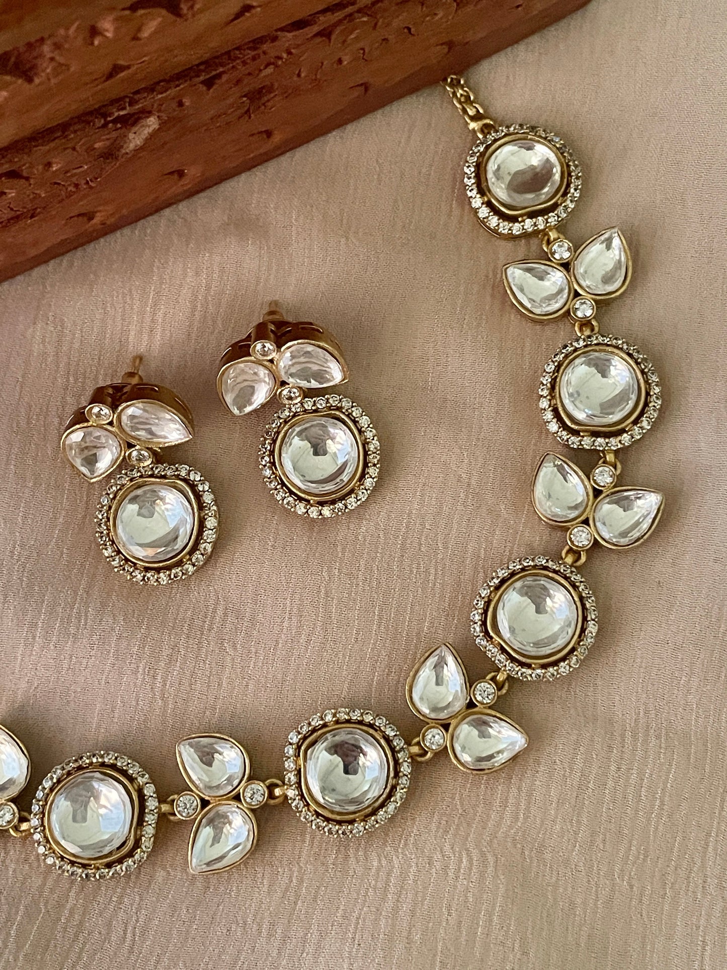 Meesha Classic Polki Necklace Set