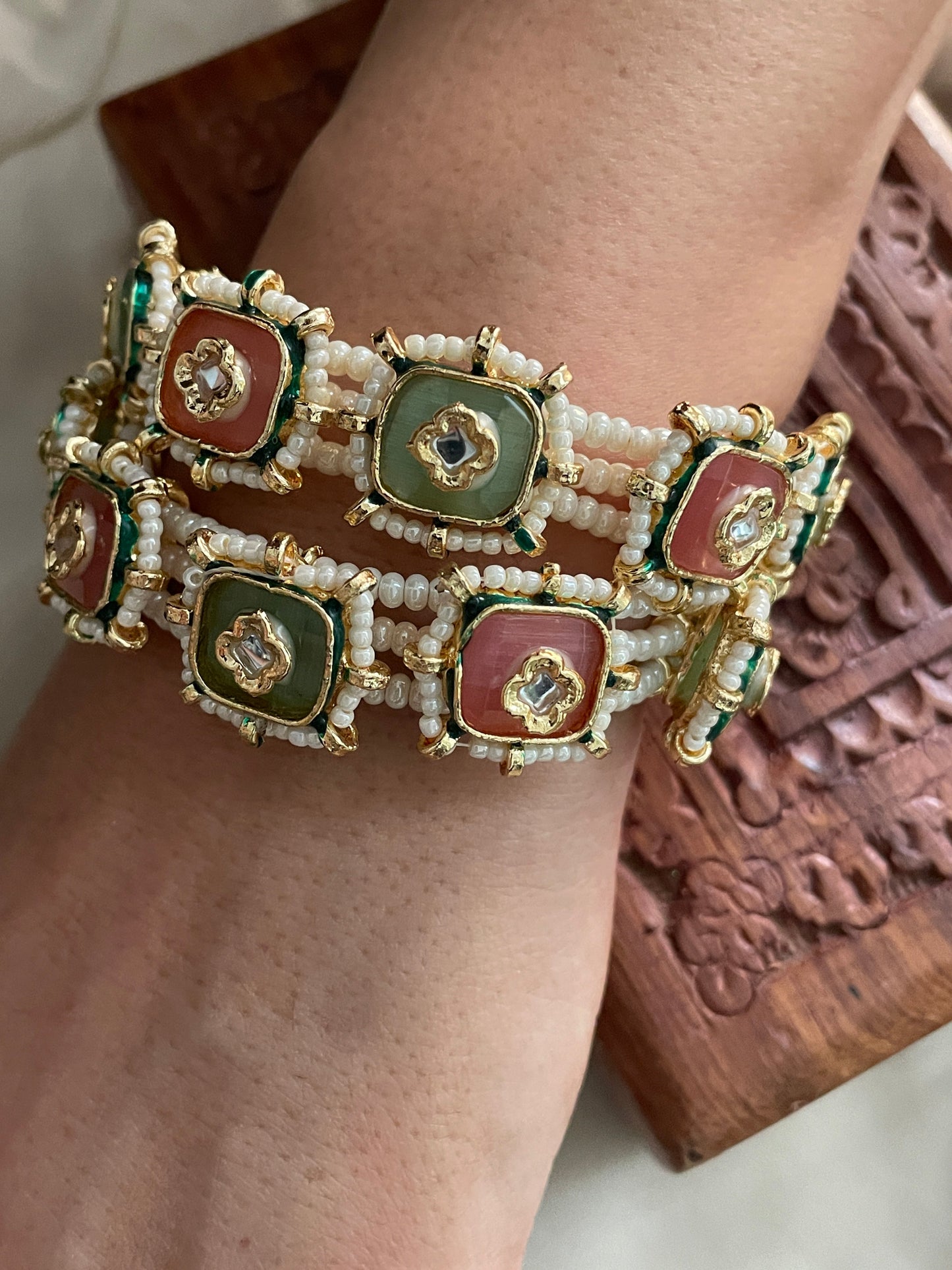 Nivriti Kundan & Pearl Bangles