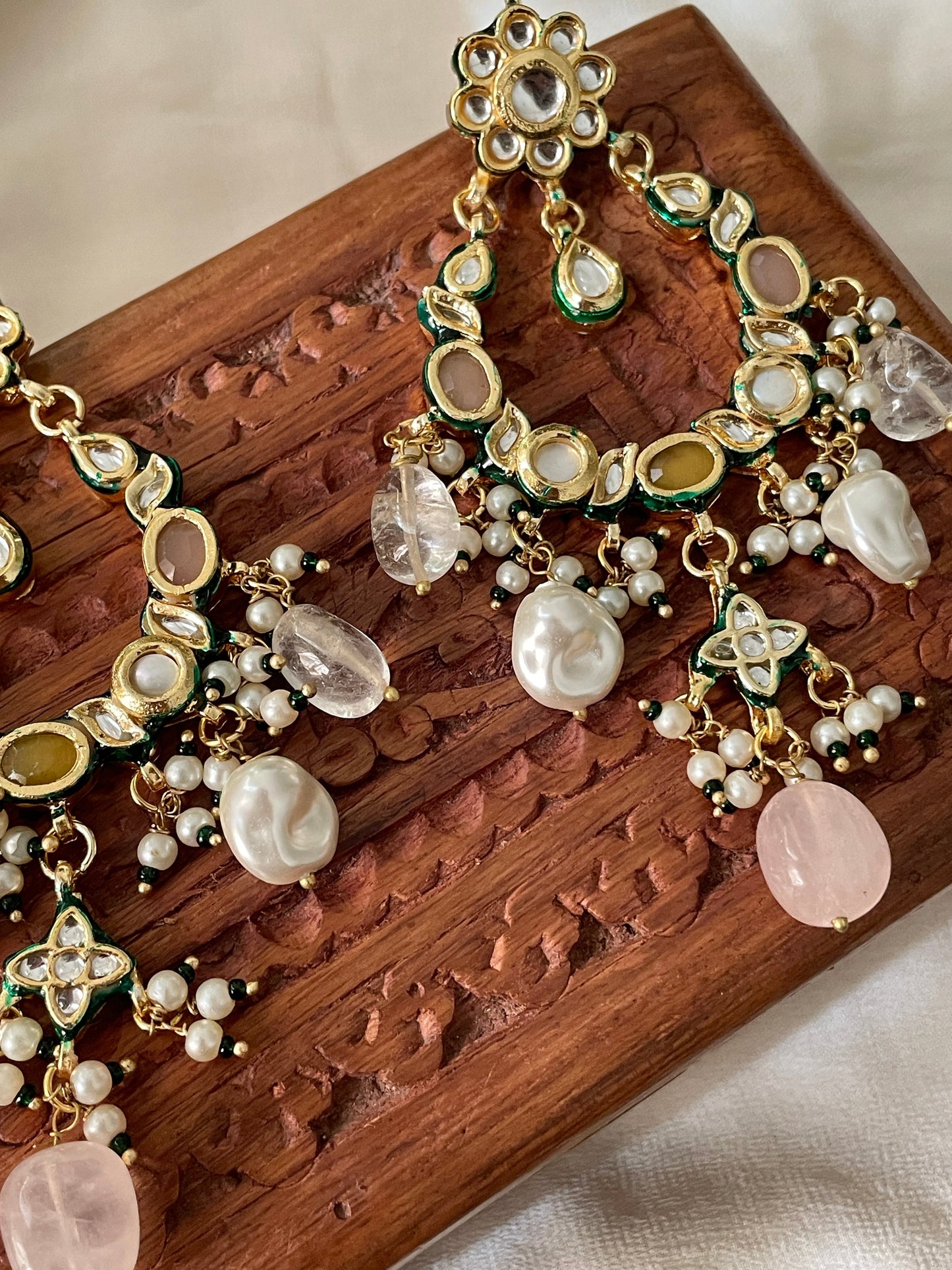 Manjiri Kundan Chaandbaali Earrings