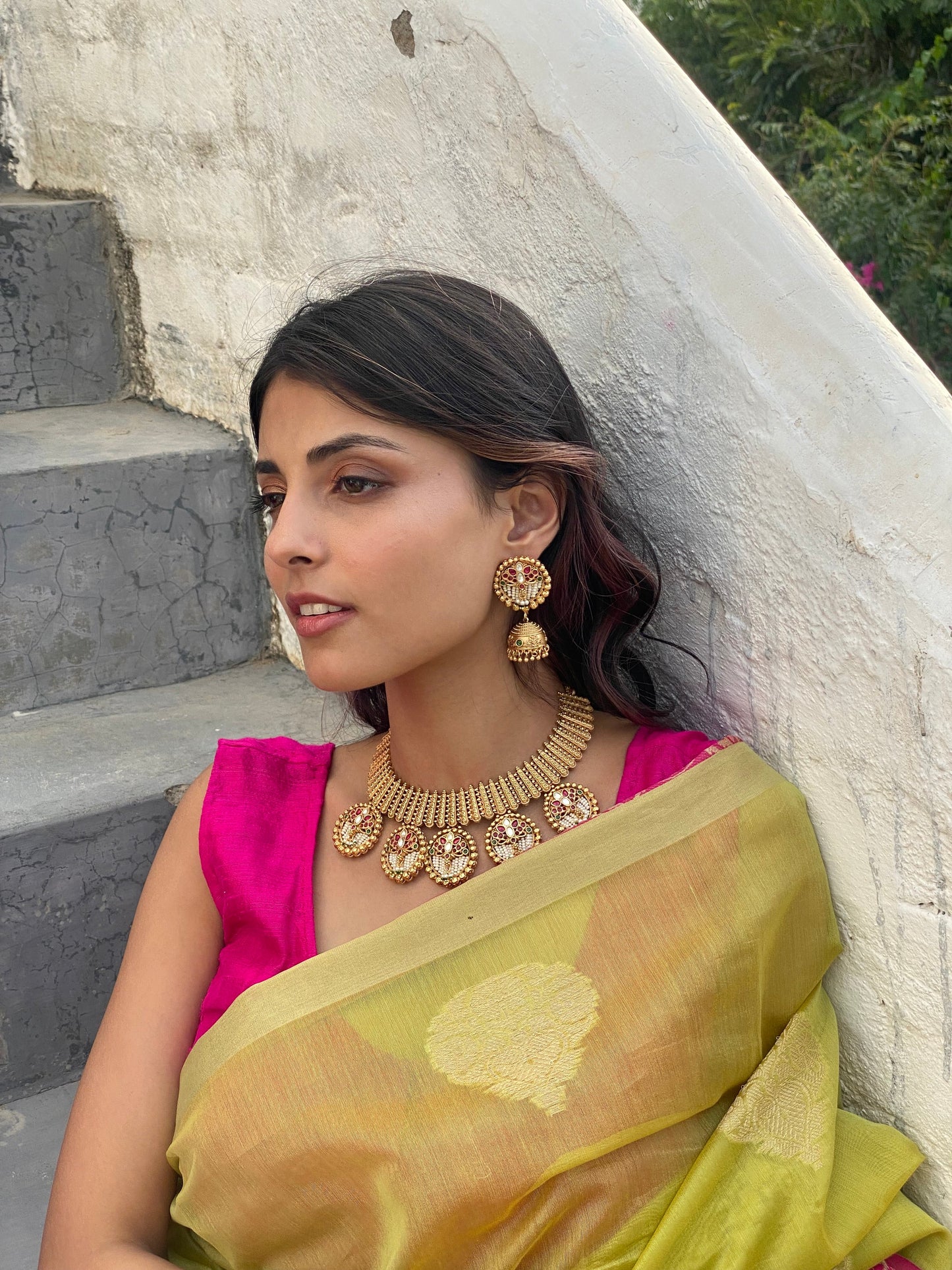 Nila Antique Lotus Necklace Set