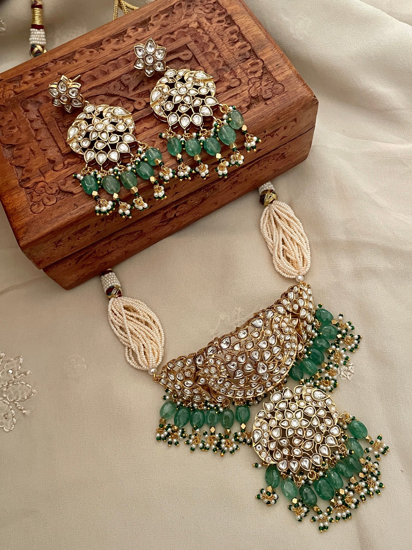 Shyamali Polki and Pearl Necklace Set