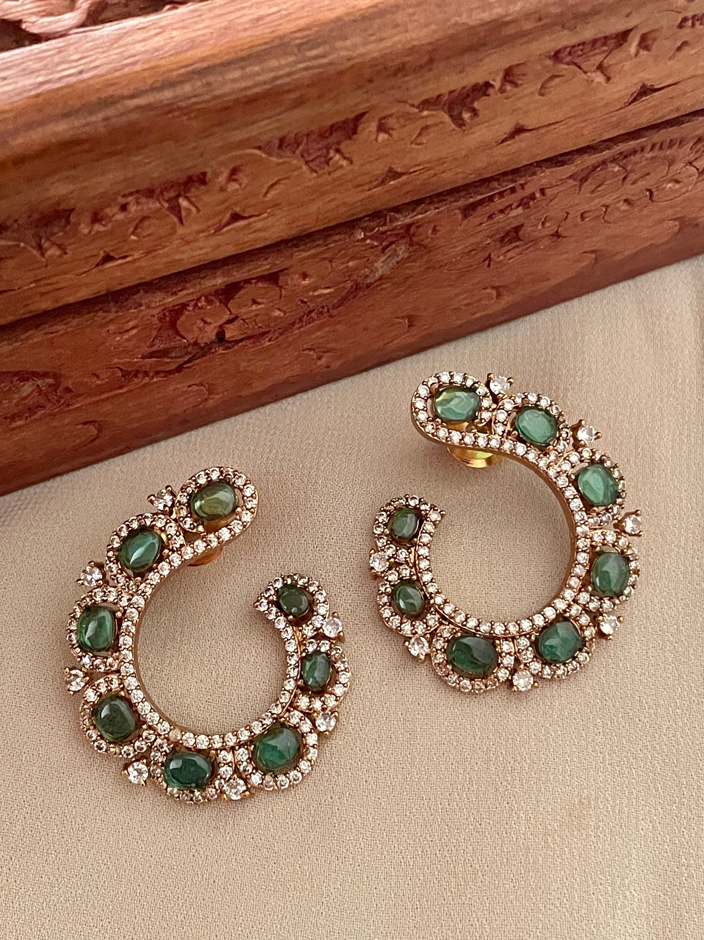Neerja Emerald Earrings