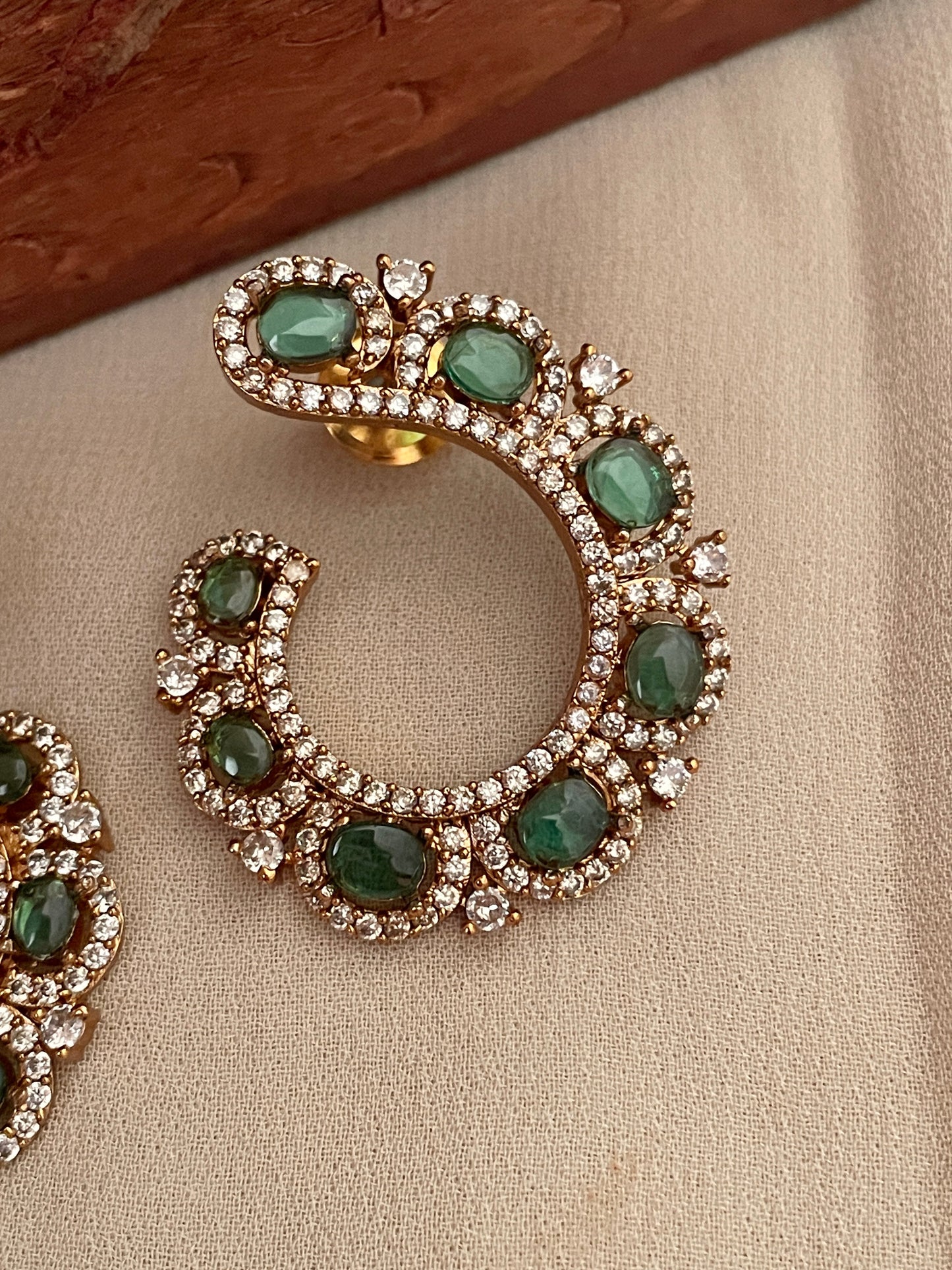 Neerja Emerald Earrings