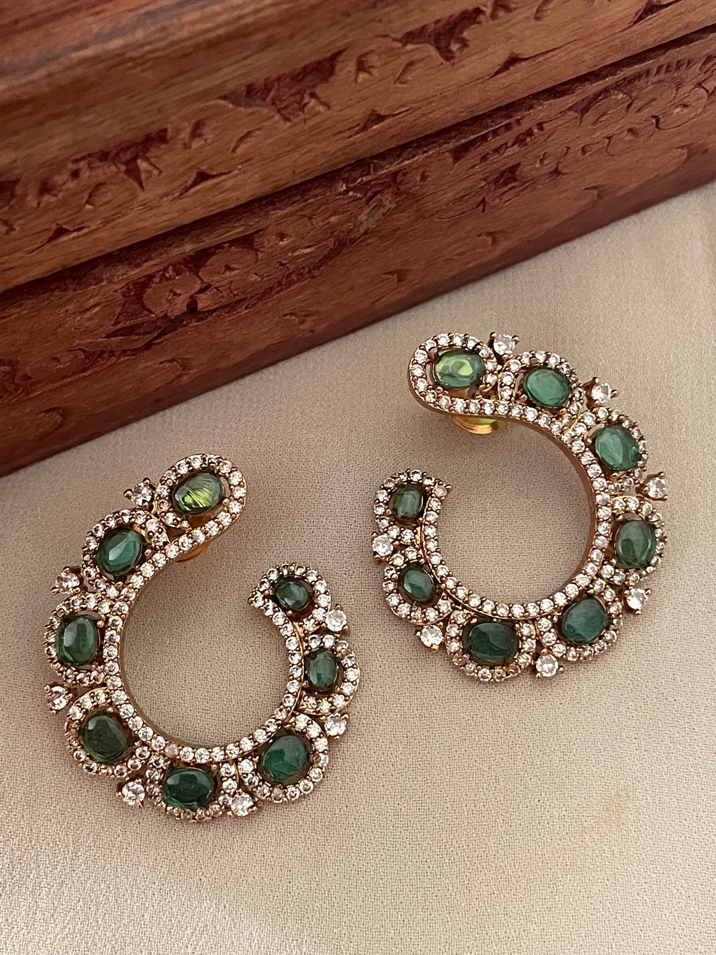 Neerja Emerald Earrings