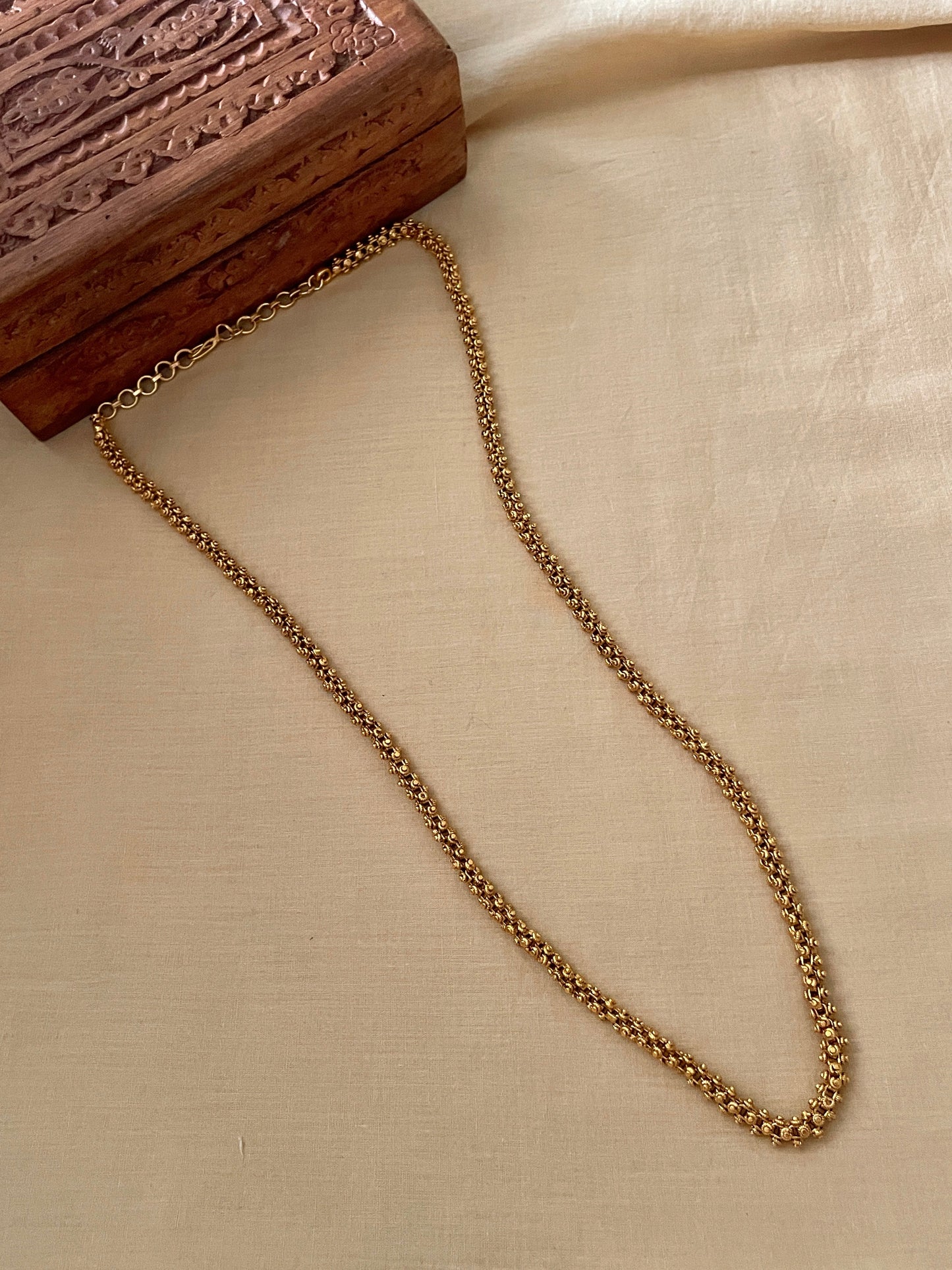 Kanak Sutra Chain Necklace ( Short )