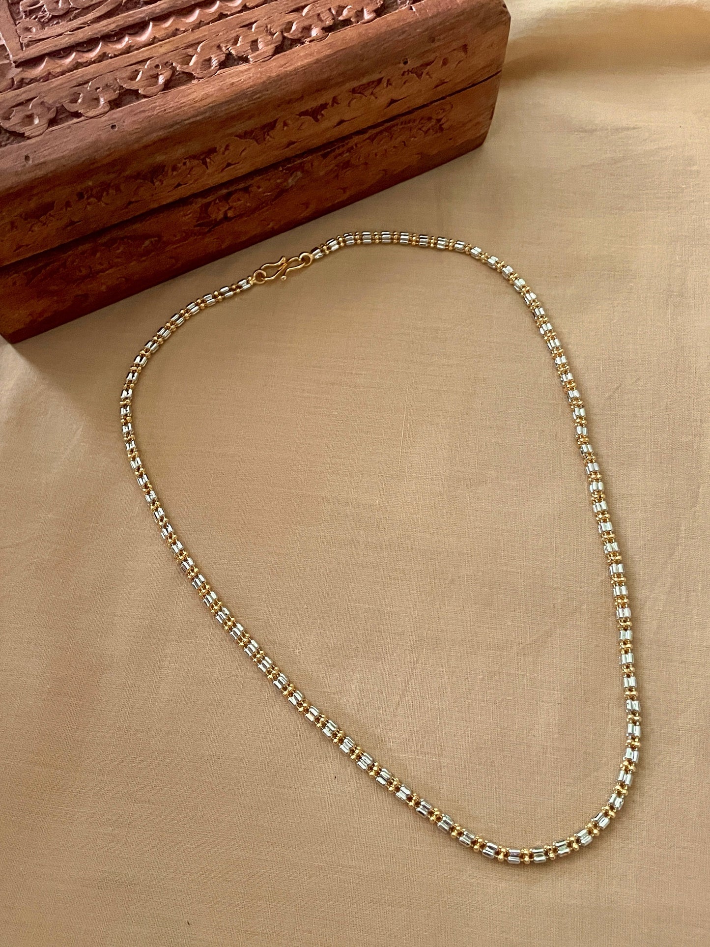 Taruja Chain Necklace