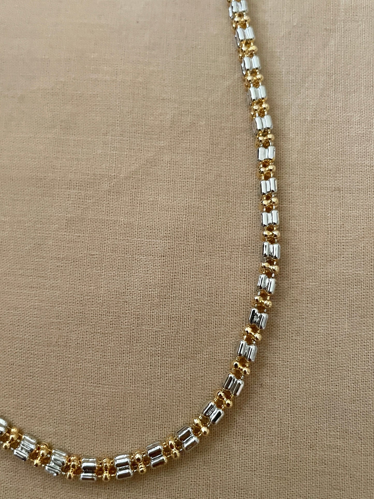 Taruja Chain Necklace