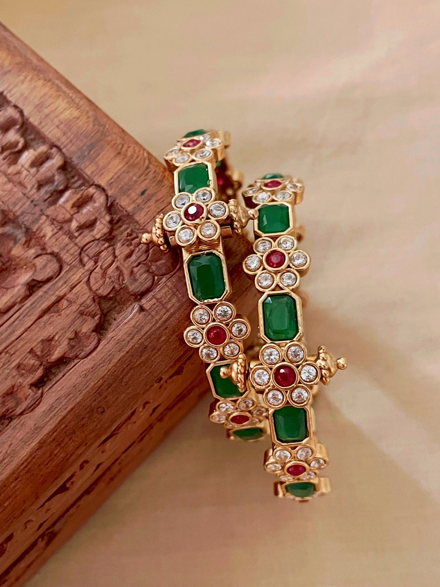Rajni Floral Bangle Set