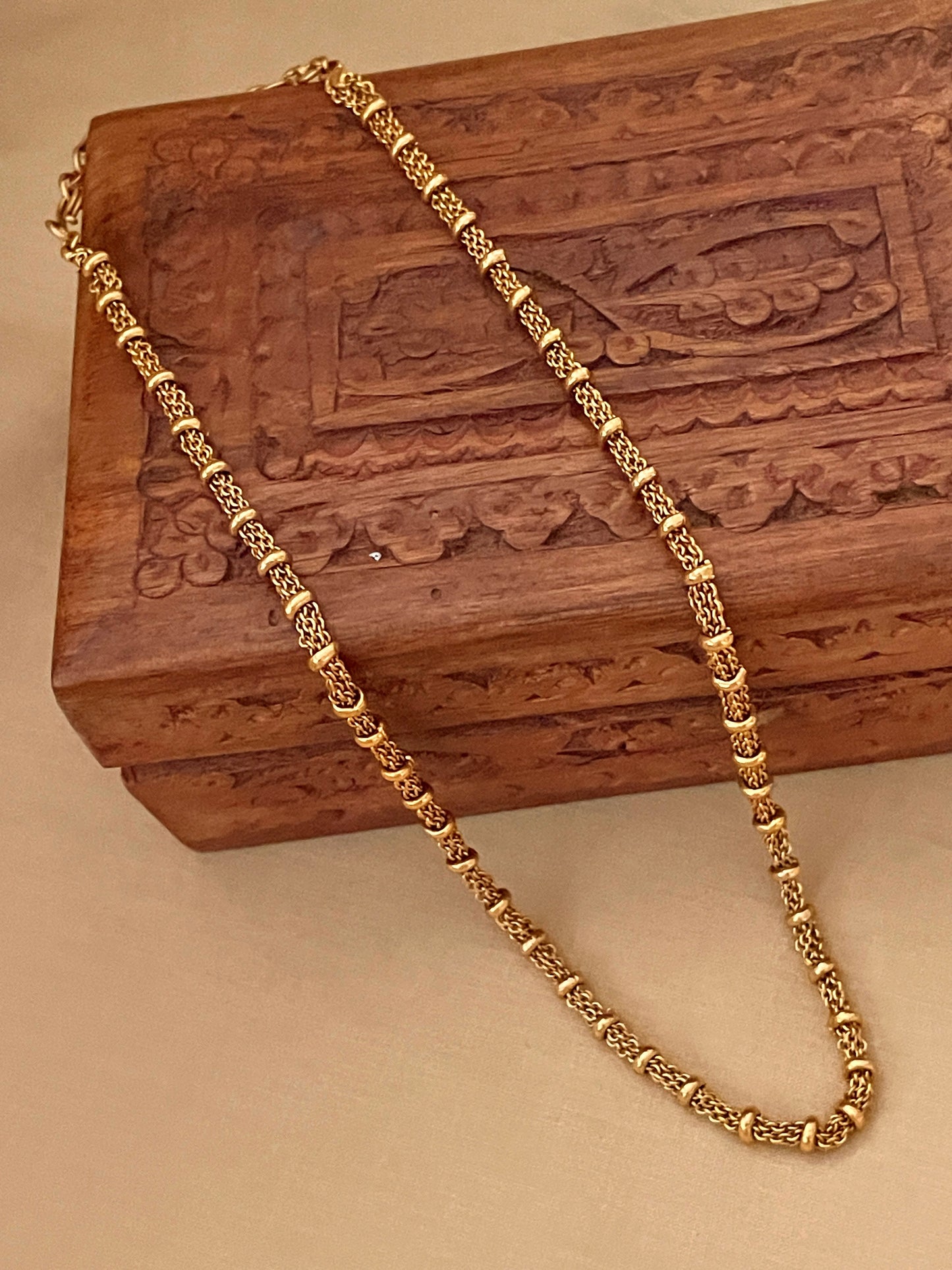 Suvarna Chain